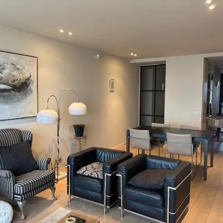 Modern Two-bedroom With Breathtaking Views And Two Charming Terraces T39 Appartement Oostende